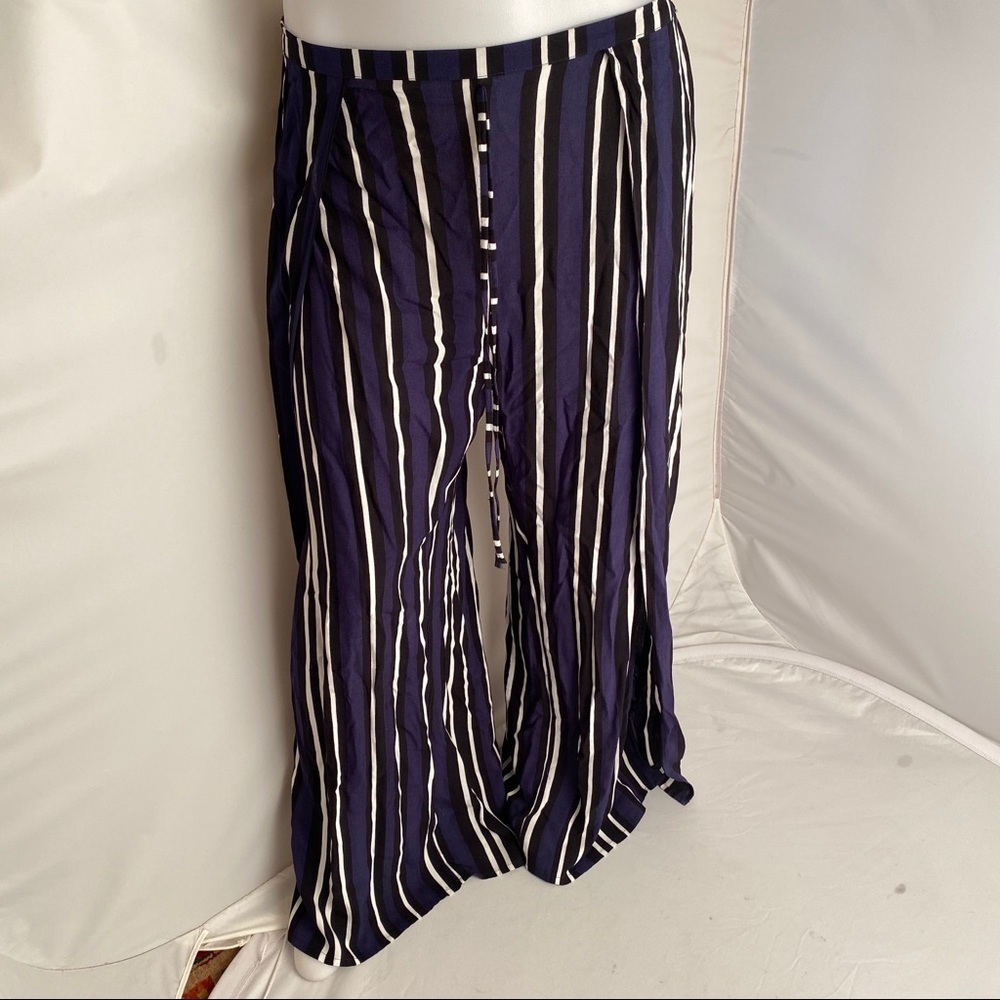 Maeve navy blue elastic waist striped palazzo pants L